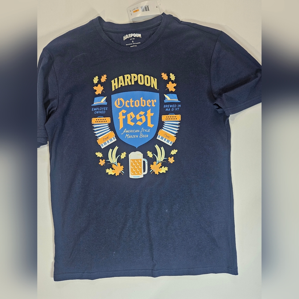 NWT Harpoon Brewery Octoberfest Mens Size Small T-Shirt Navy‎ Blue Beer Tee